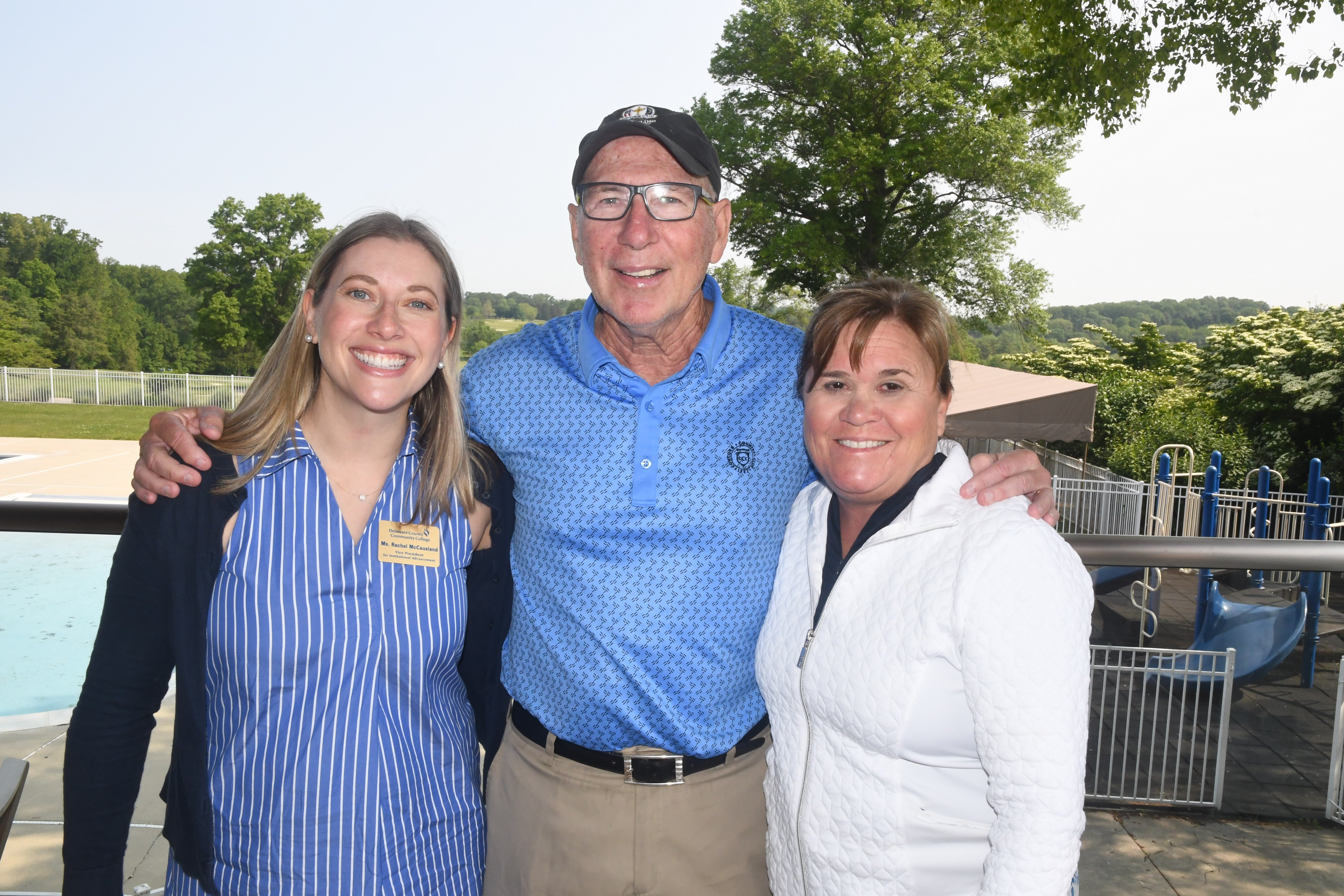 ӰԺ Educational Foundation Executive Director Rachel McCausland with Andy and Sharon Kelleher of the Kelleher Connect Opportunity Fund, at the 2023 annual Golf Classic